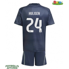 Real Madrid Dean Huijsen #24 Bortaställ Barn 2025-26 Kortärmad (+ Korta byxor)